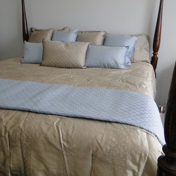 King Bedding Set -  16 pieces - Picture 8 of 15